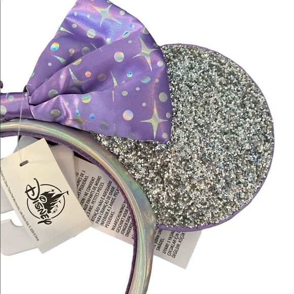 NWT Walt Disney World Minnie Mouse Tomorrowland Ears Headband For Adults - Picture 2 of 3